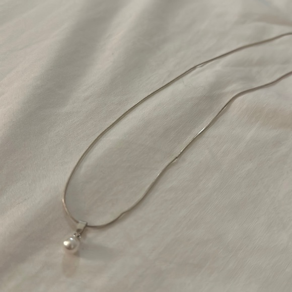 *🛒 FREE WITH PURCHASE* Pearl pendant silver chain necklace - Picture 6 of 15